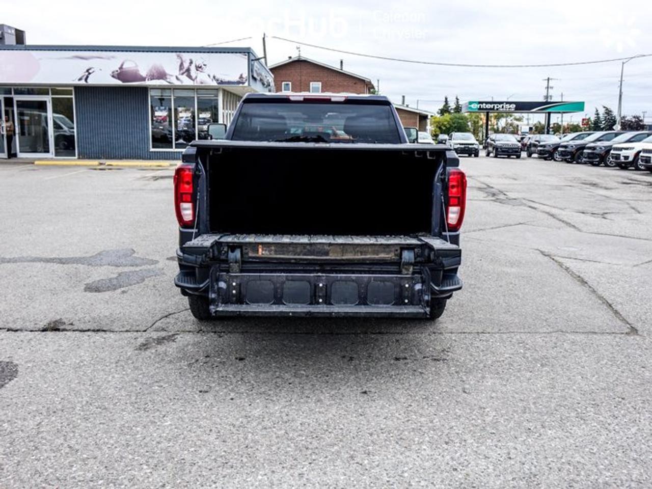 2023 GMC Sierra 1500 Elevation Crew Cab 157" 5.3L EcoTec3 V8 | X31 Off-Road & Protection Package | Trailering Package | Heated Seats Photo
