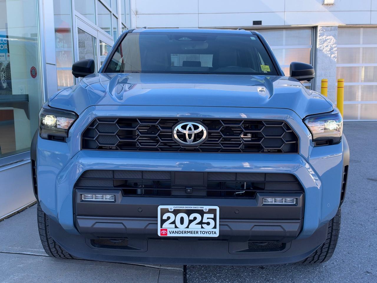 2025 Toyota 4Runner TRD OFF ROAD-PREMIUM! Photo2