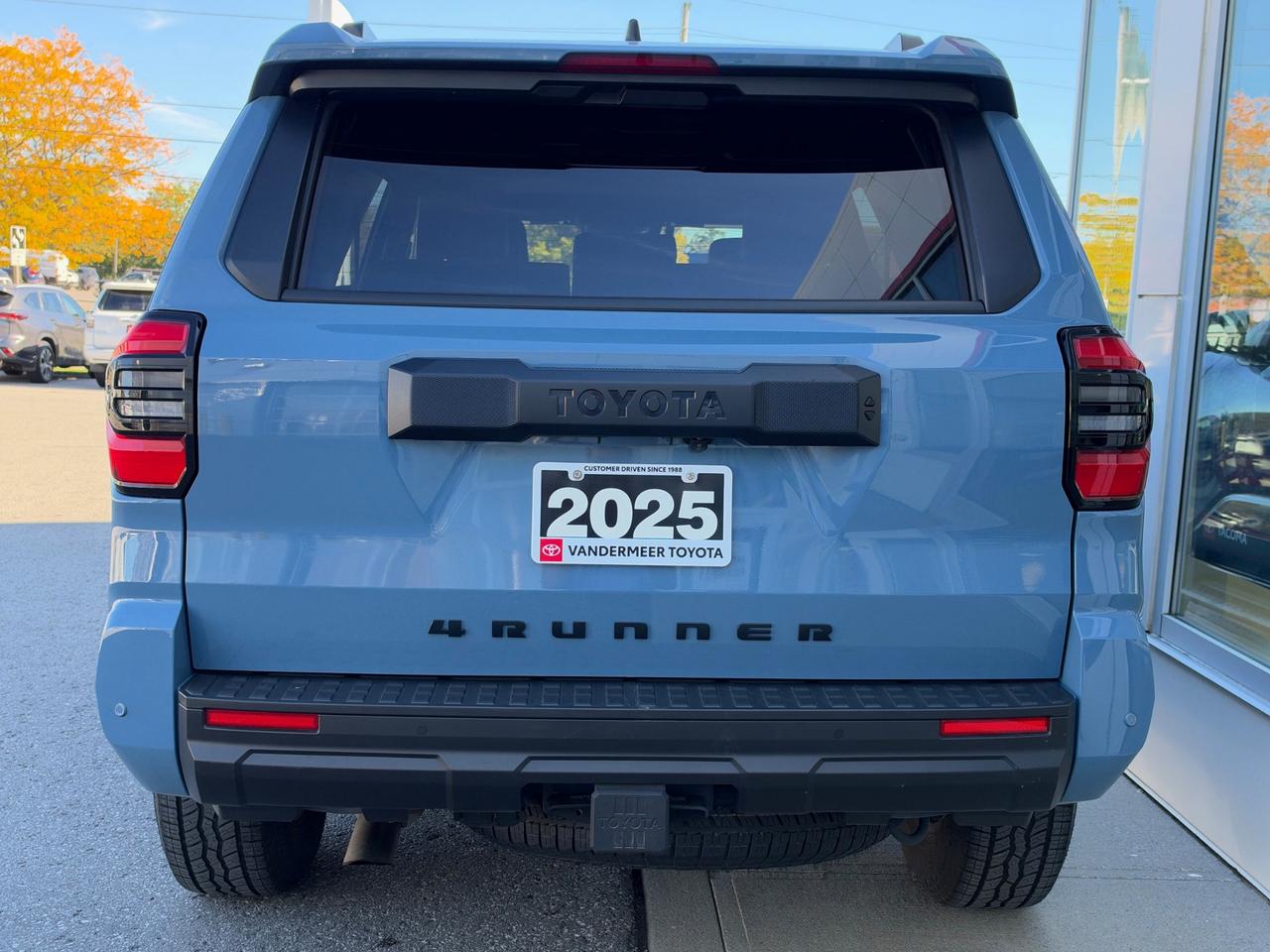 2025 Toyota 4Runner TRD OFF ROAD-PREMIUM! Photo