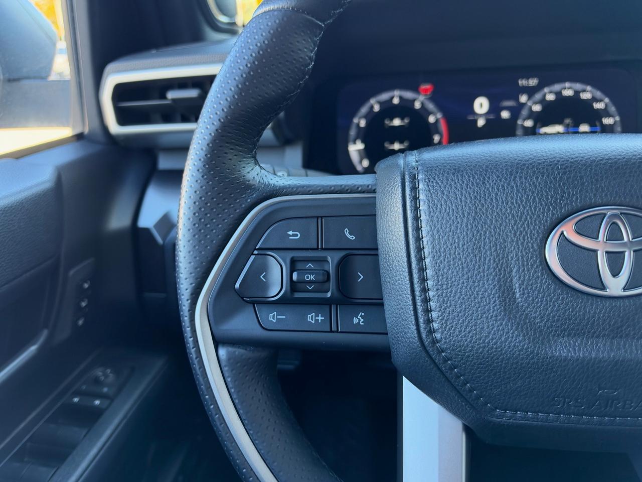 2025 Toyota 4Runner TRD OFF ROAD-PREMIUM! Photo