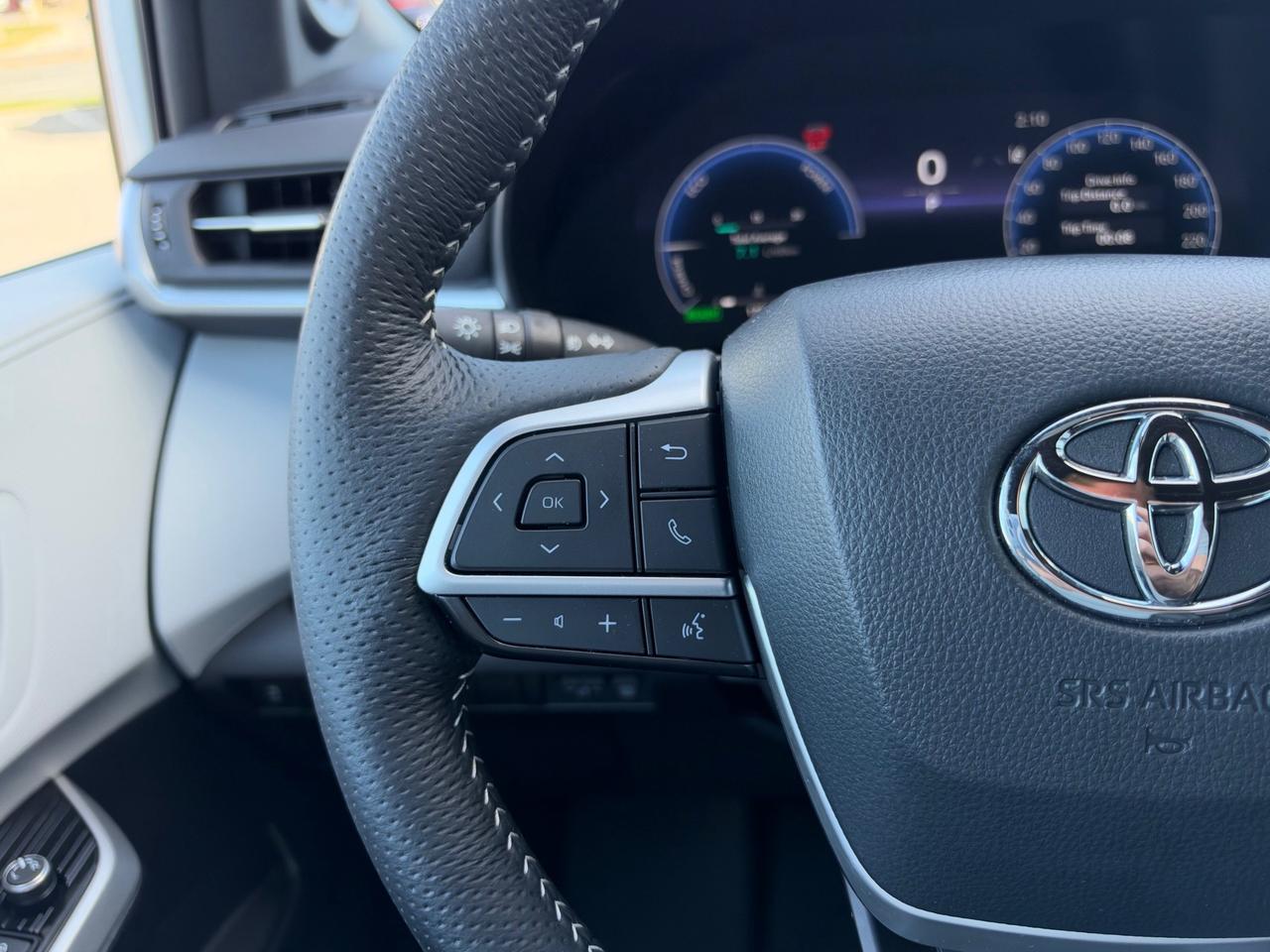 2025 Toyota Sienna XSE 7-Passenger XSE AWD TECH PKG! Photo