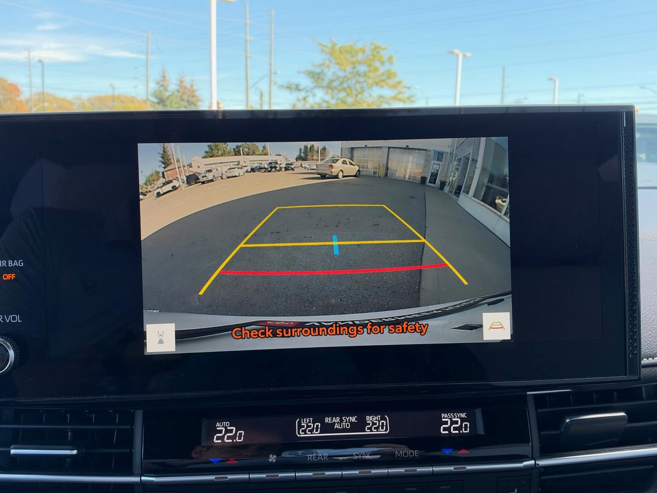 2025 Toyota Sienna XSE 7-Passenger XSE AWD TECH PKG! Photo