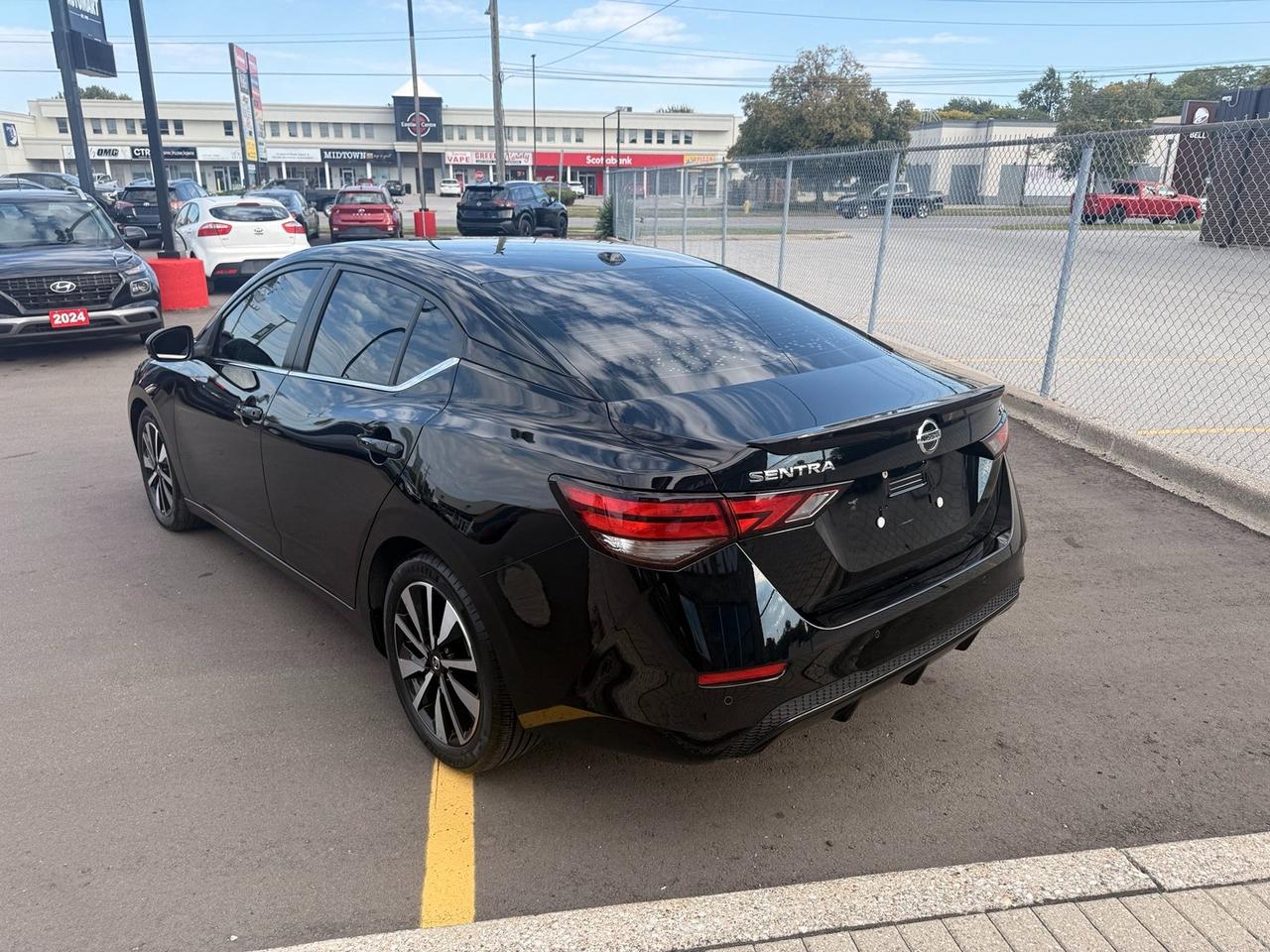 2023 Nissan Sentra SV Photo
