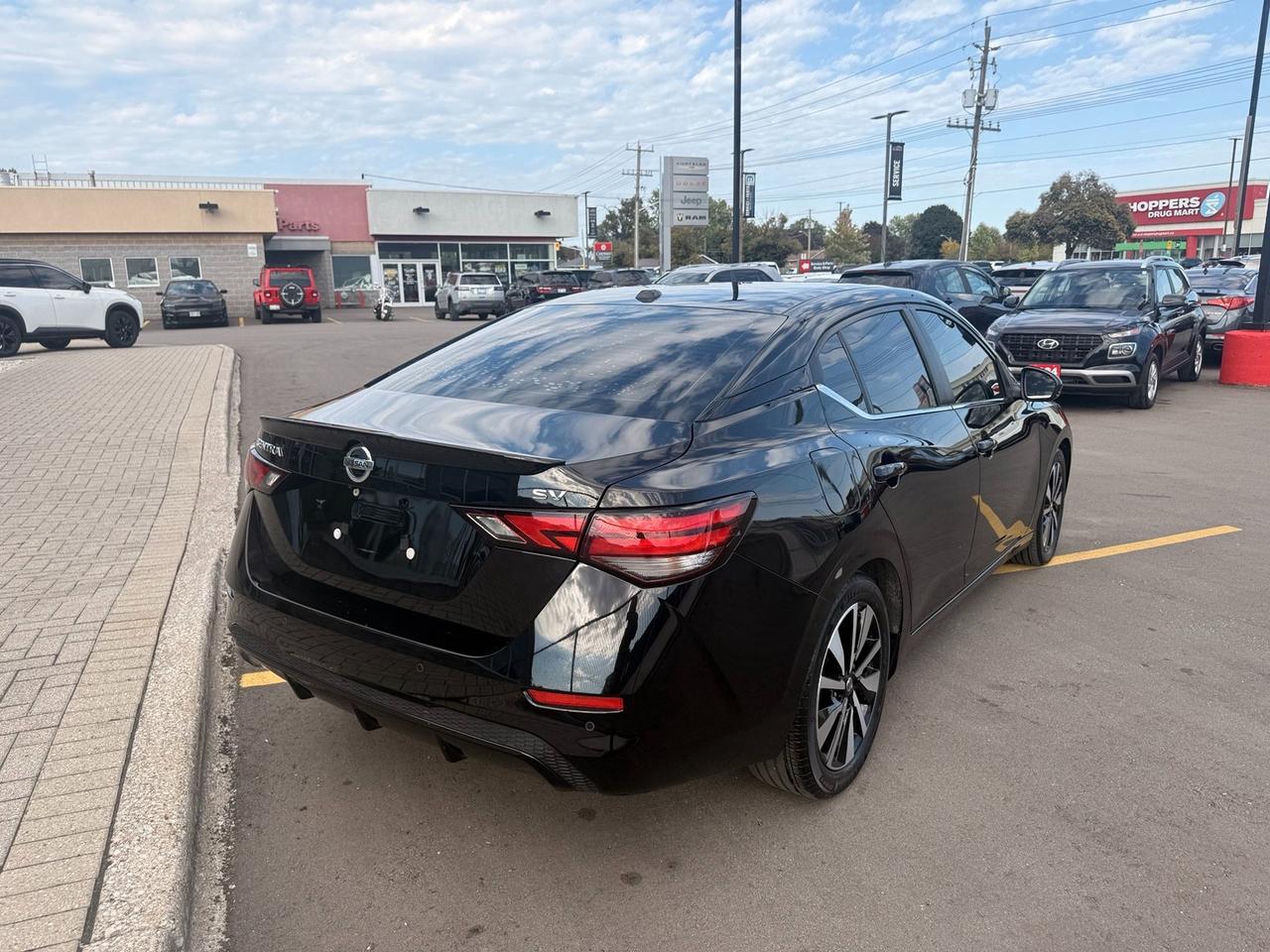 2023 Nissan Sentra SV Photo