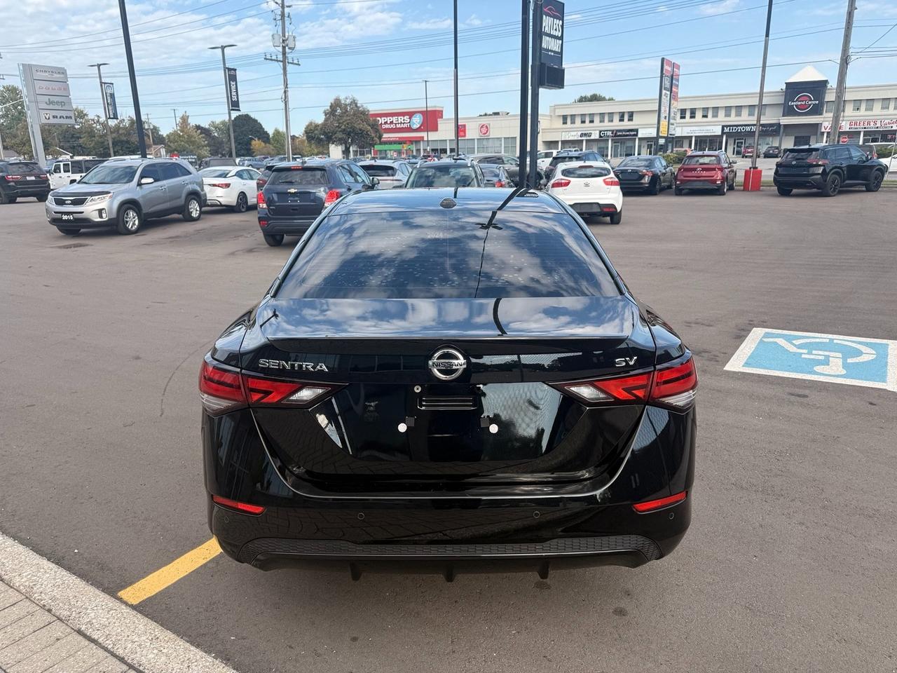 2023 Nissan Sentra SV Photo