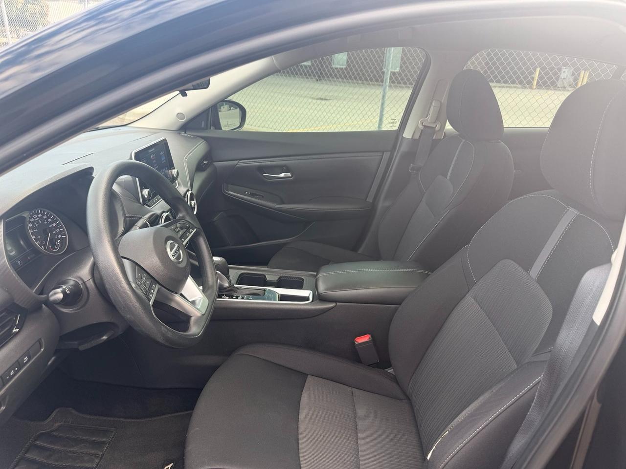2023 Nissan Sentra SV Photo