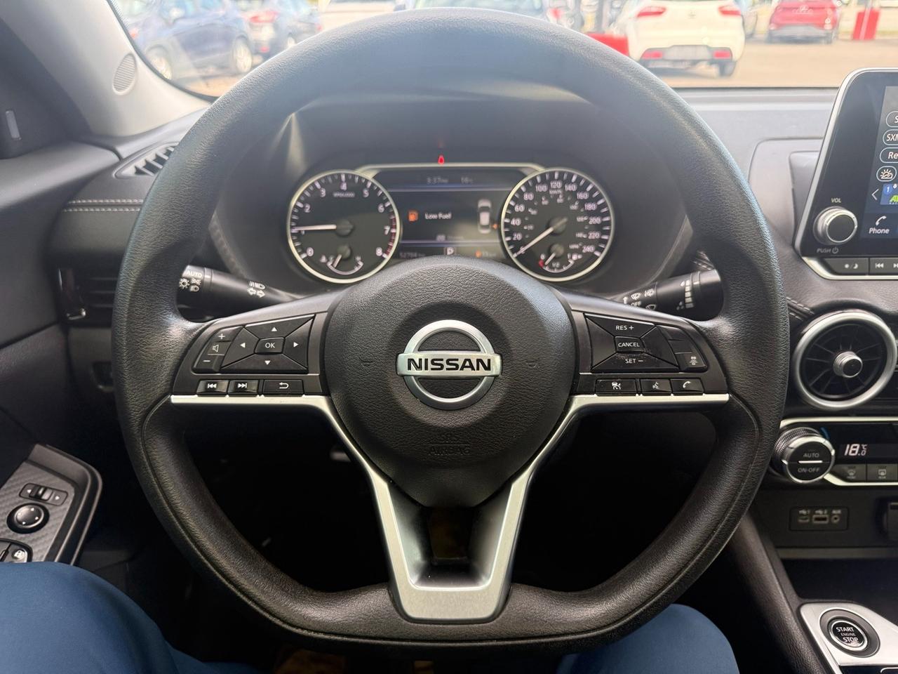 2023 Nissan Sentra SV Photo