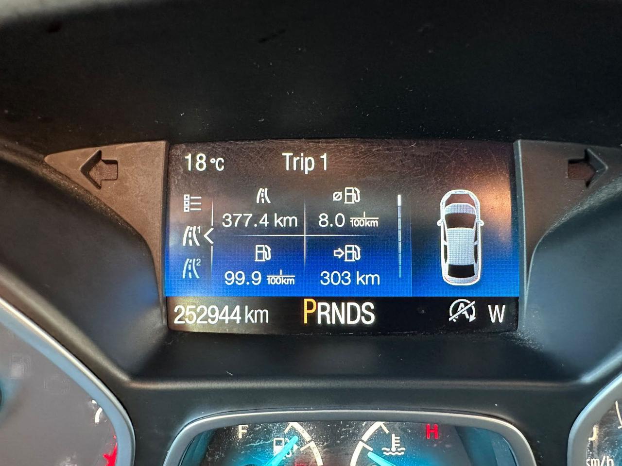 2017 Ford Escape SE, LEATHER, ROOF, NAVI, WINTER WHEELS, AS IS Photo