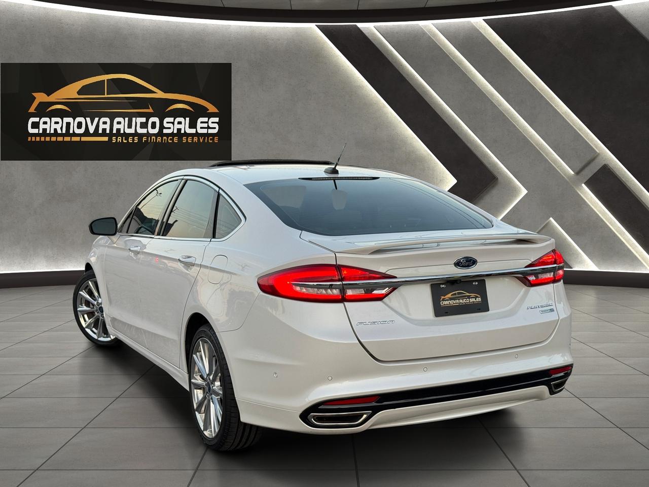 2018 Ford Fusion Platinum AWD+CLEAN CARFAX+FULLY LOADED! Photo