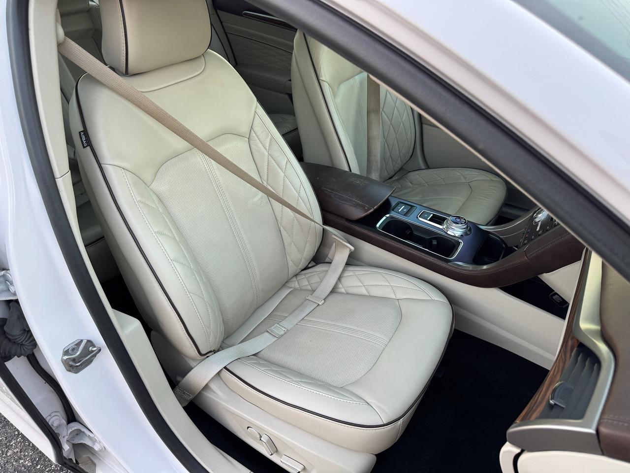 2018 Ford Fusion Platinum AWD+CLEAN CARFAX+FULLY LOADED! Photo