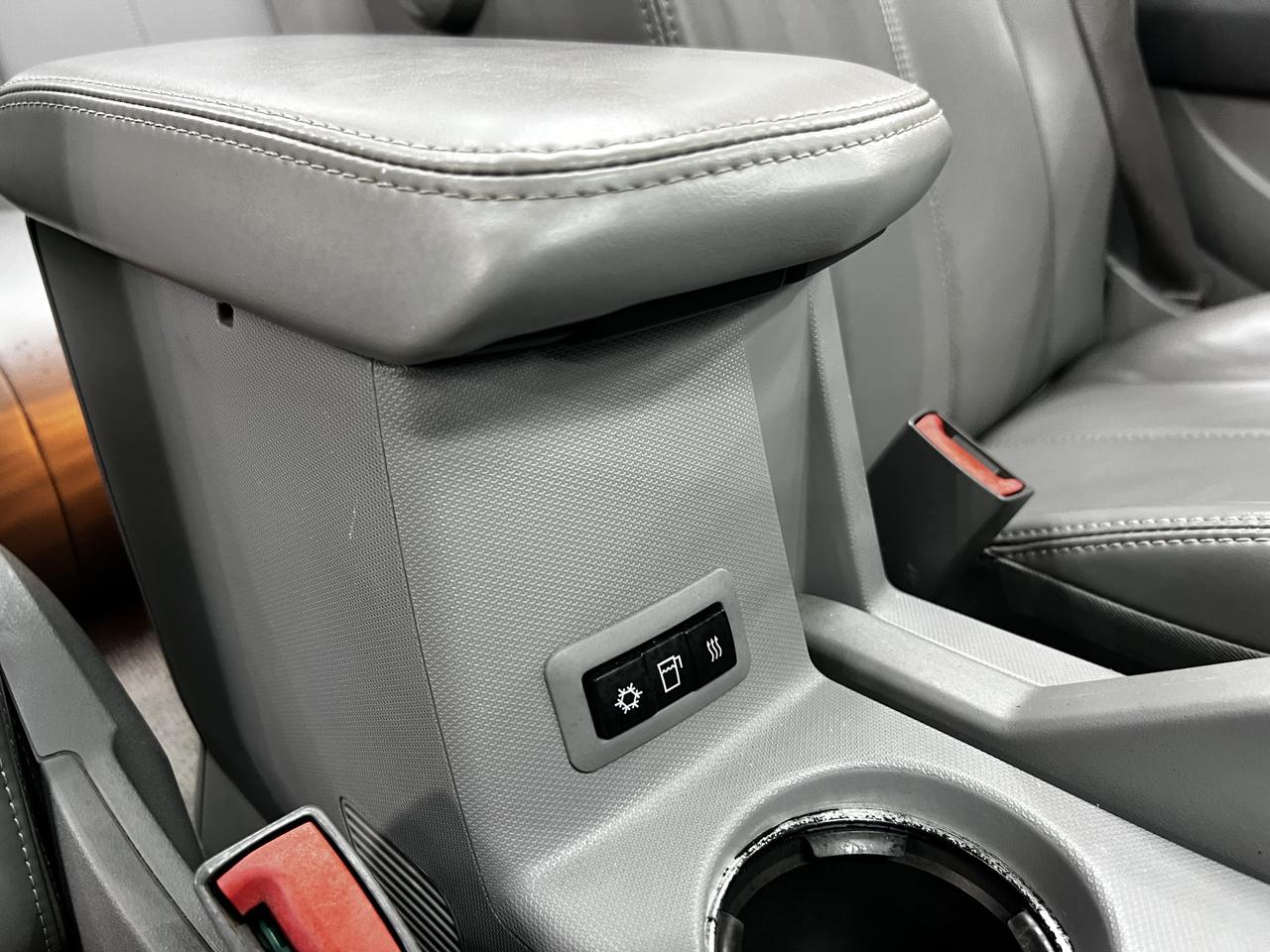 2008 Chrysler Sebring LIMITED HARD TOP Convertible Photo