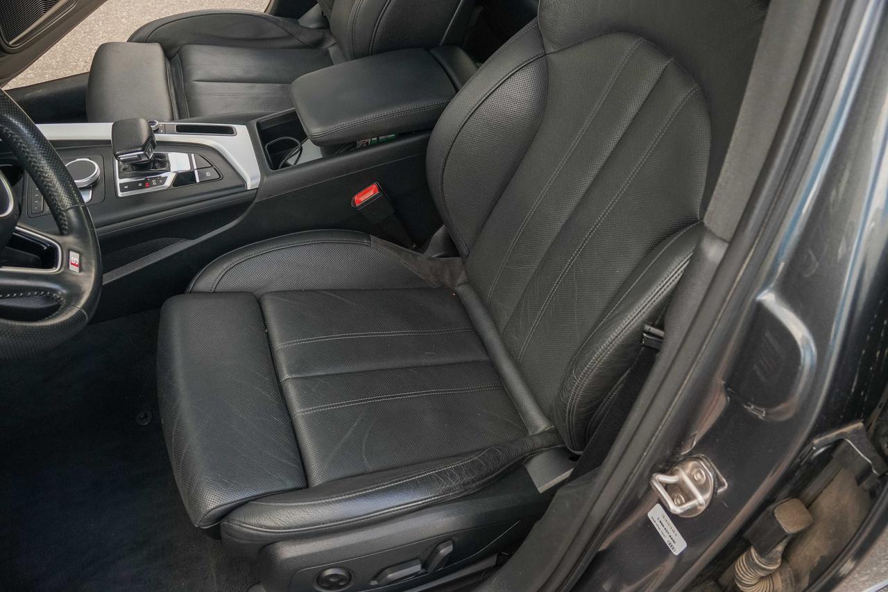 2018 Audi A4 2.0T quattro Prestige Photo