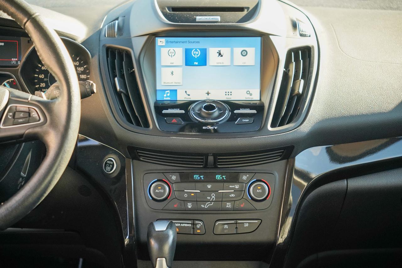 2017 Ford Escape Titanium AWD Photo