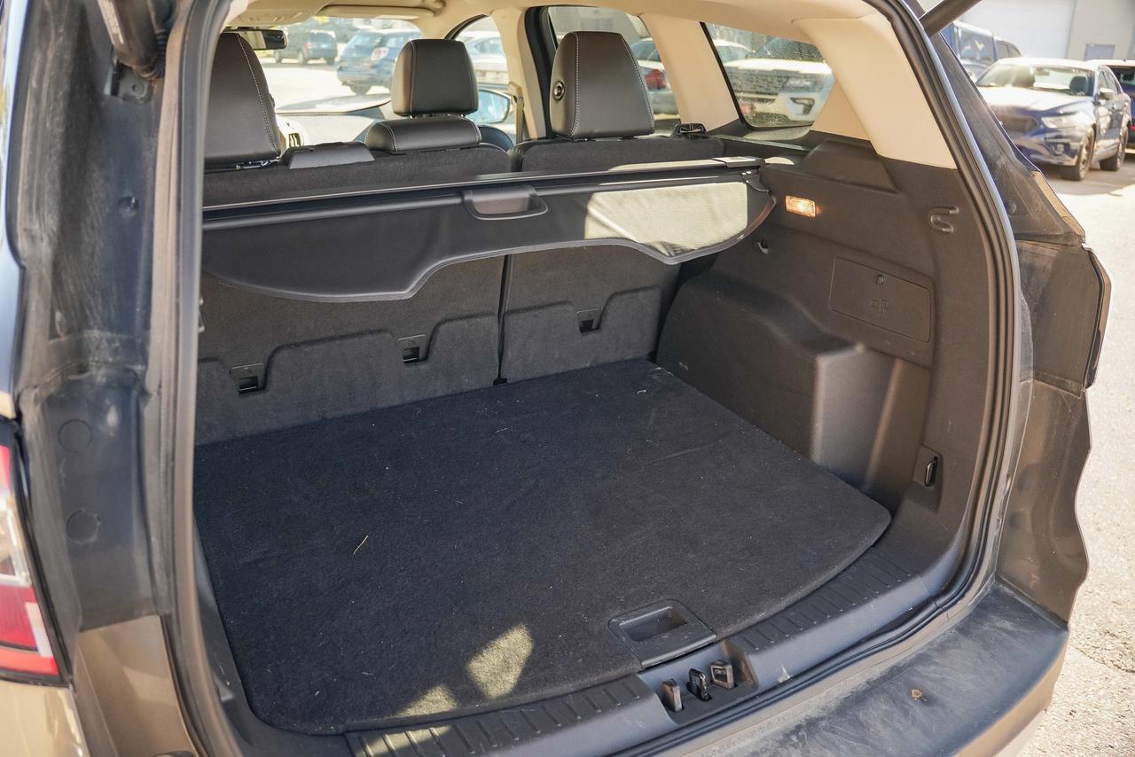 2017 Ford Escape Titanium AWD Photo