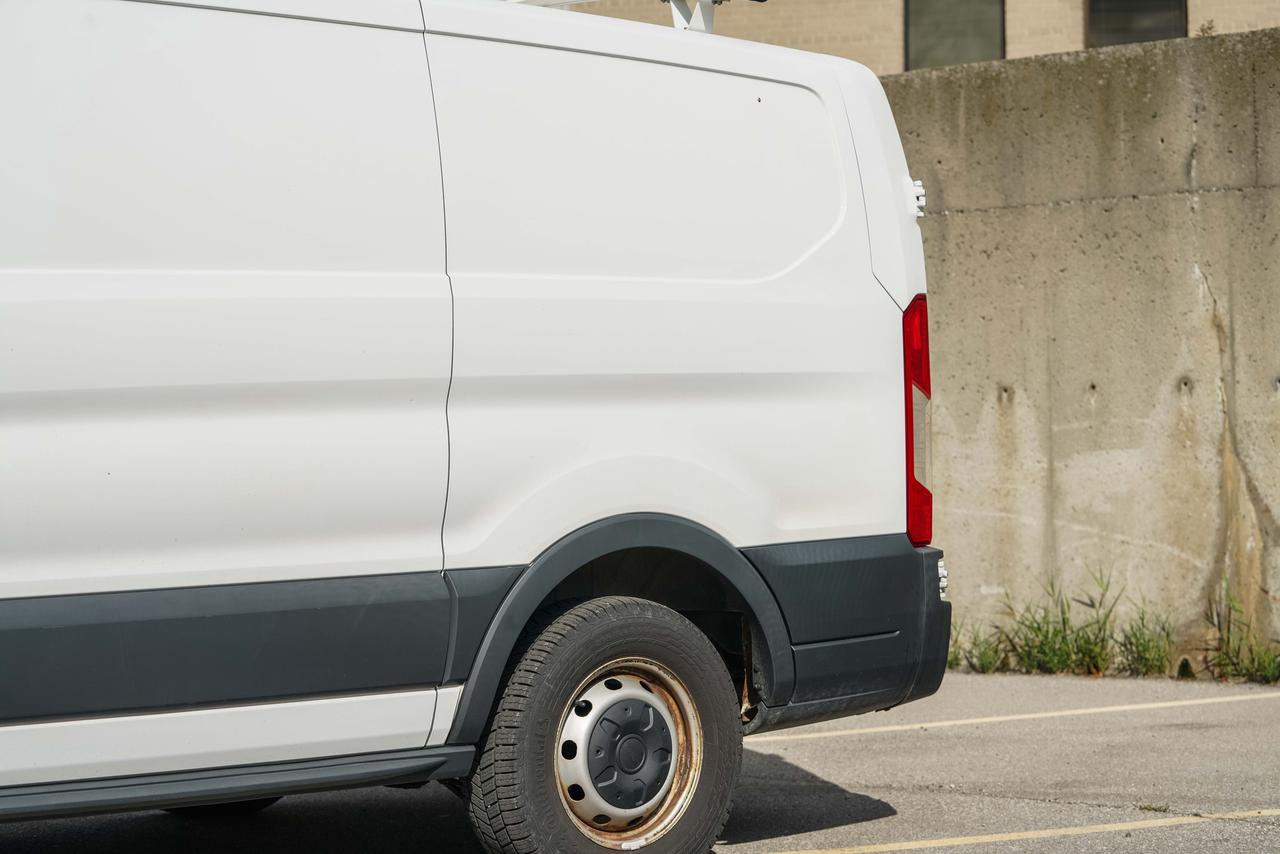 2016 Ford Transit T-150 Photo
