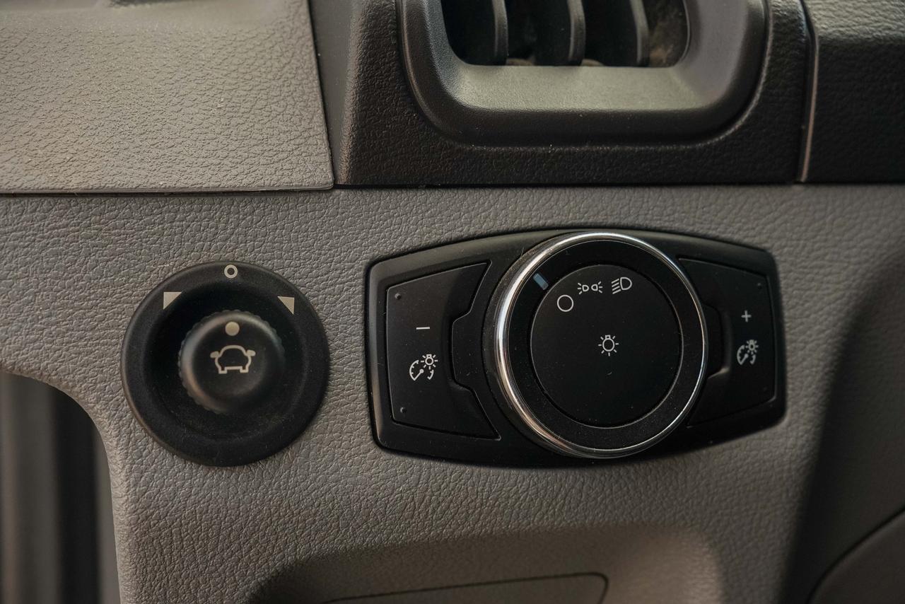 2016 Ford Transit T-150 Photo