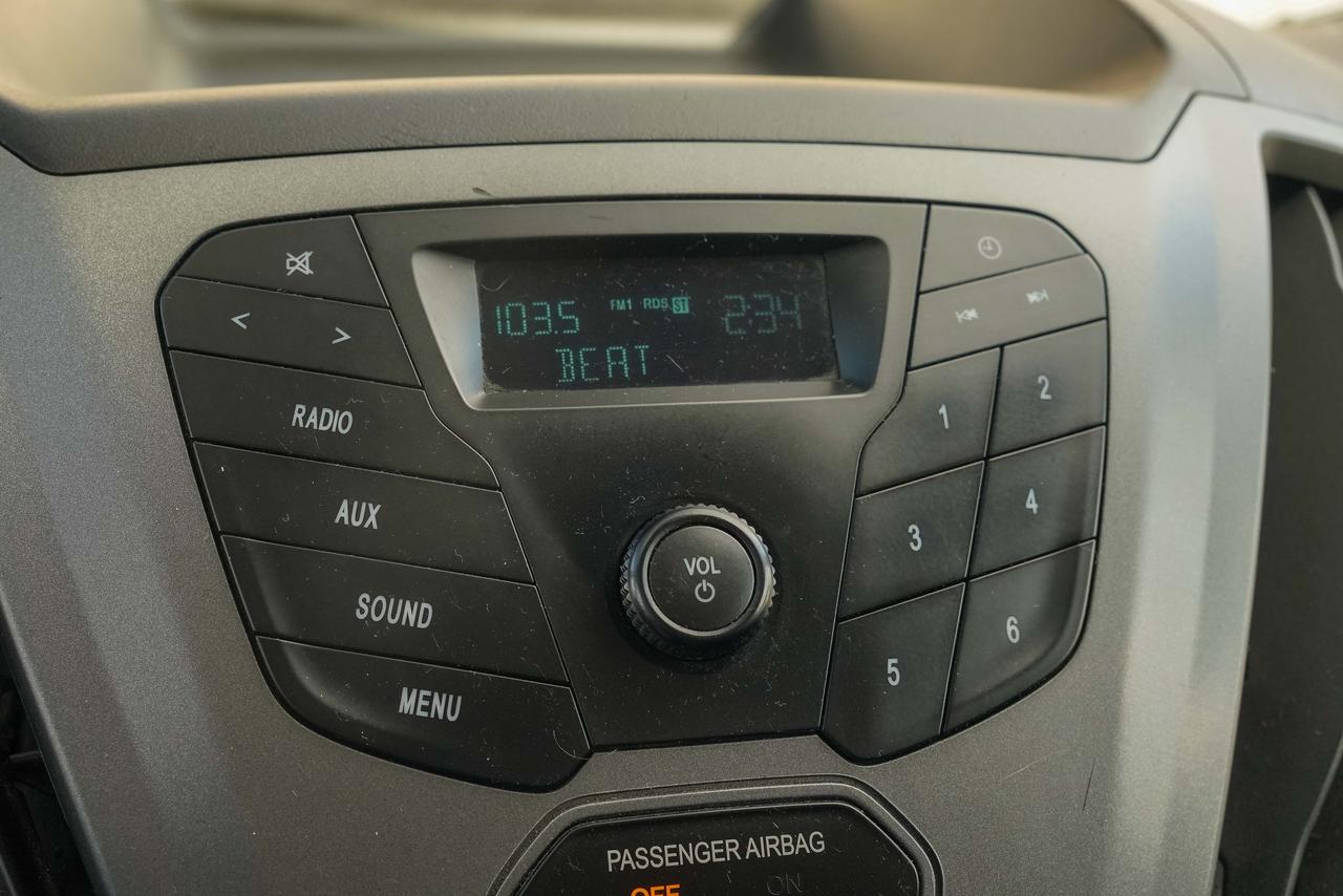 2016 Ford Transit T-150 Photo