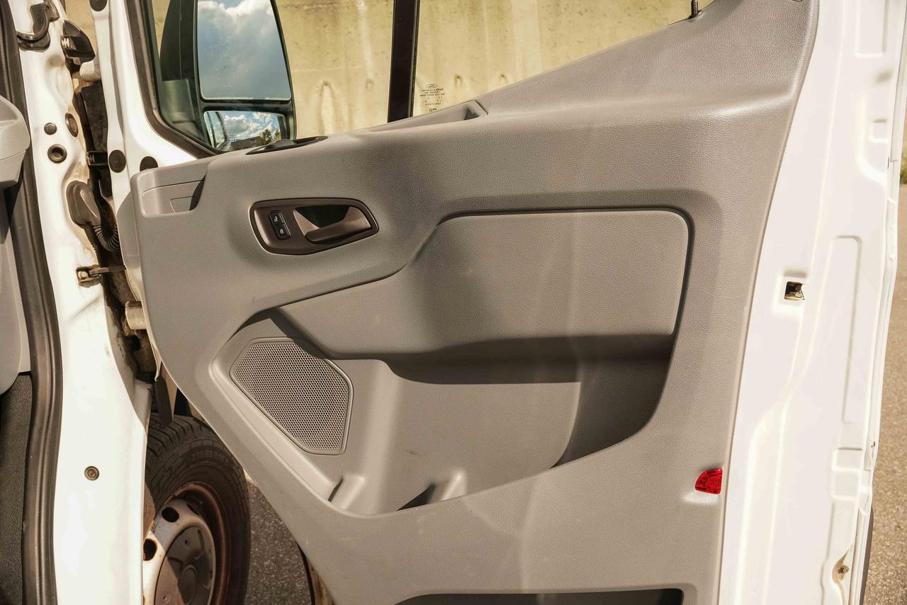2016 Ford Transit T-150 Photo
