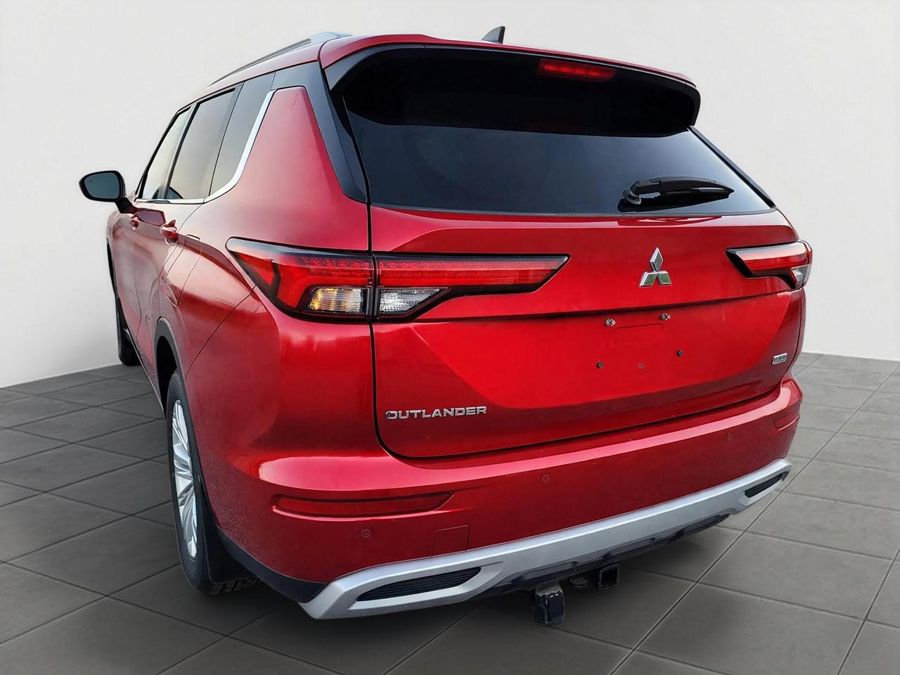 2024 Mitsubishi Outlander SE S-AWC Photo