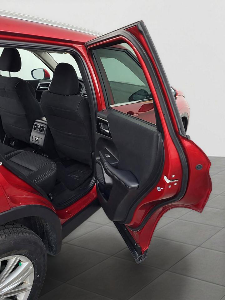 2024 Mitsubishi Outlander SE S-AWC Photo