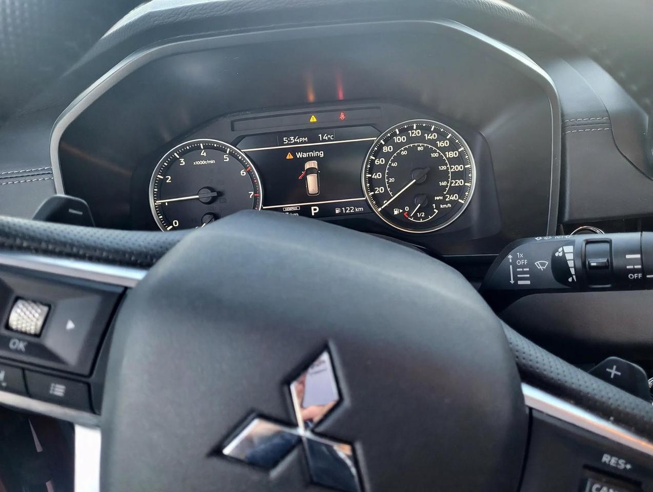2024 Mitsubishi Outlander SE S-AWC Photo