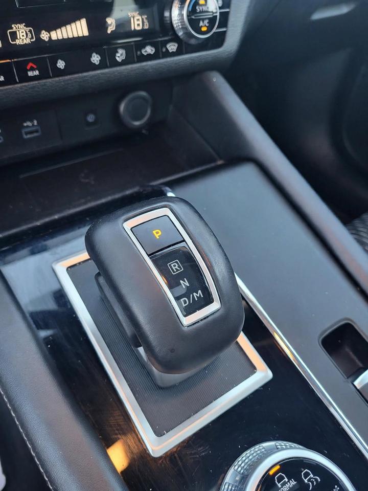 2024 Mitsubishi Outlander SE S-AWC Photo