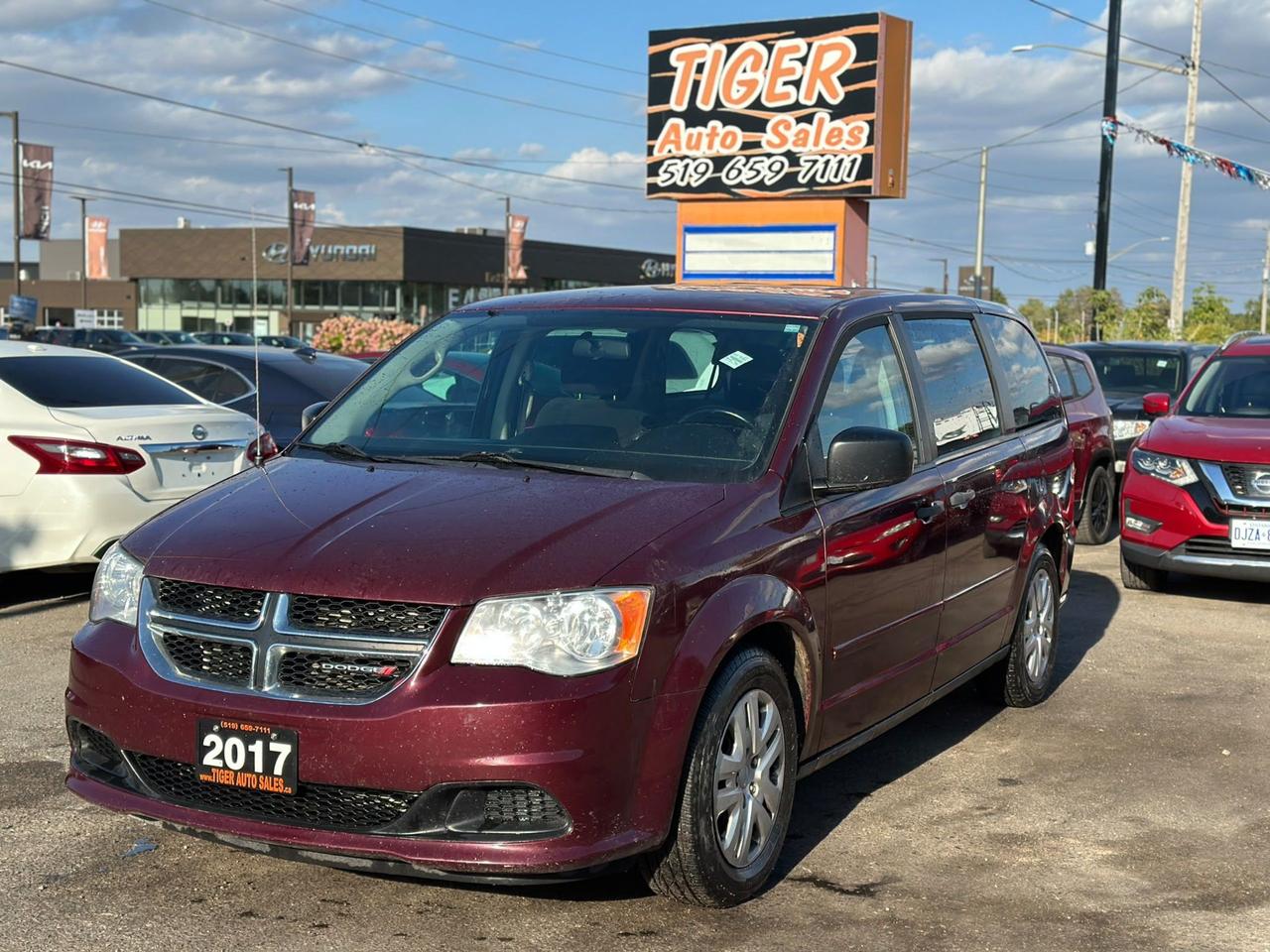 2017 Dodge Grand Caravan CVP, ONLY 133KMS, 7 PASSENGER, CERTIFIED - Photo #1