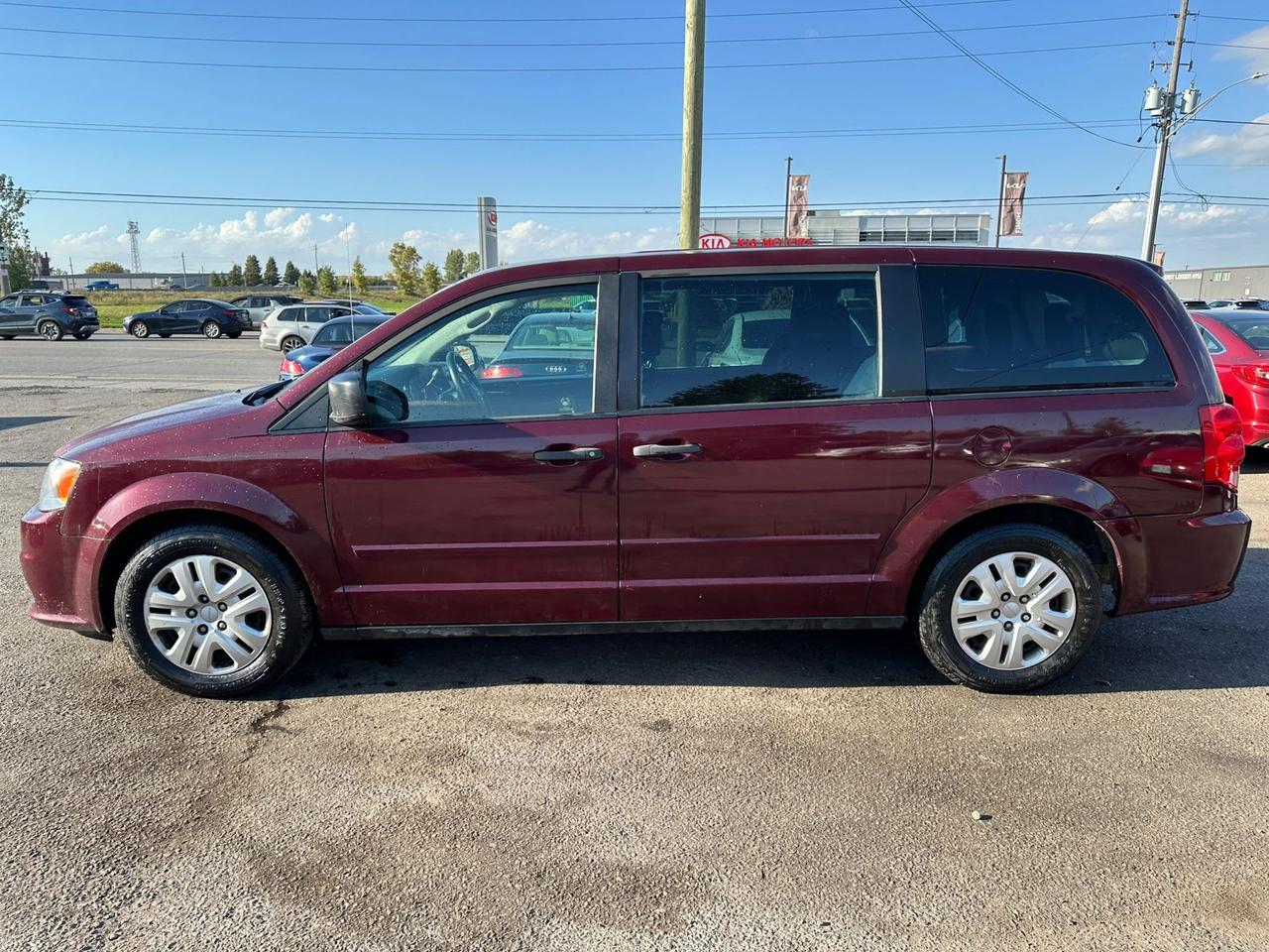 2017 Dodge Grand Caravan CVP, ONLY 133KMS, 7 PASSENGER, CERTIFIED Photo5