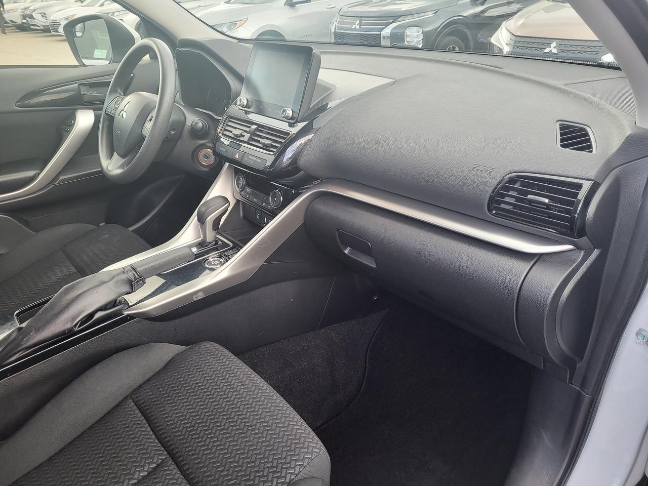 2022 Mitsubishi Eclipse Cross ES Photo