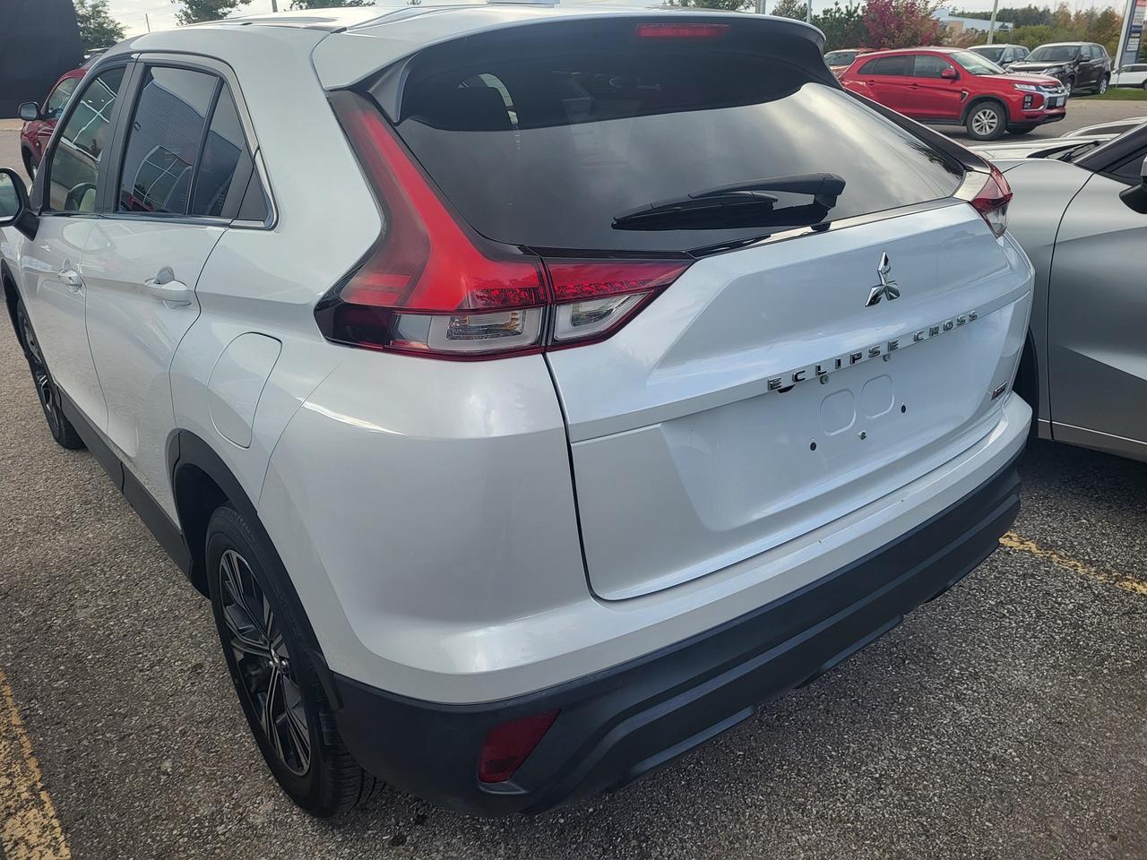 2022 Mitsubishi Eclipse Cross ES Photo