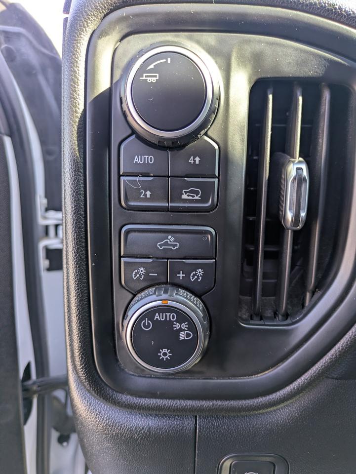 2021 Chevrolet Silverado 1500 Custom 4X4 Photo