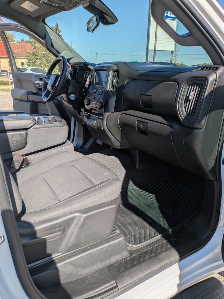 2021 Chevrolet Silverado 1500 Custom 4X4 Photo