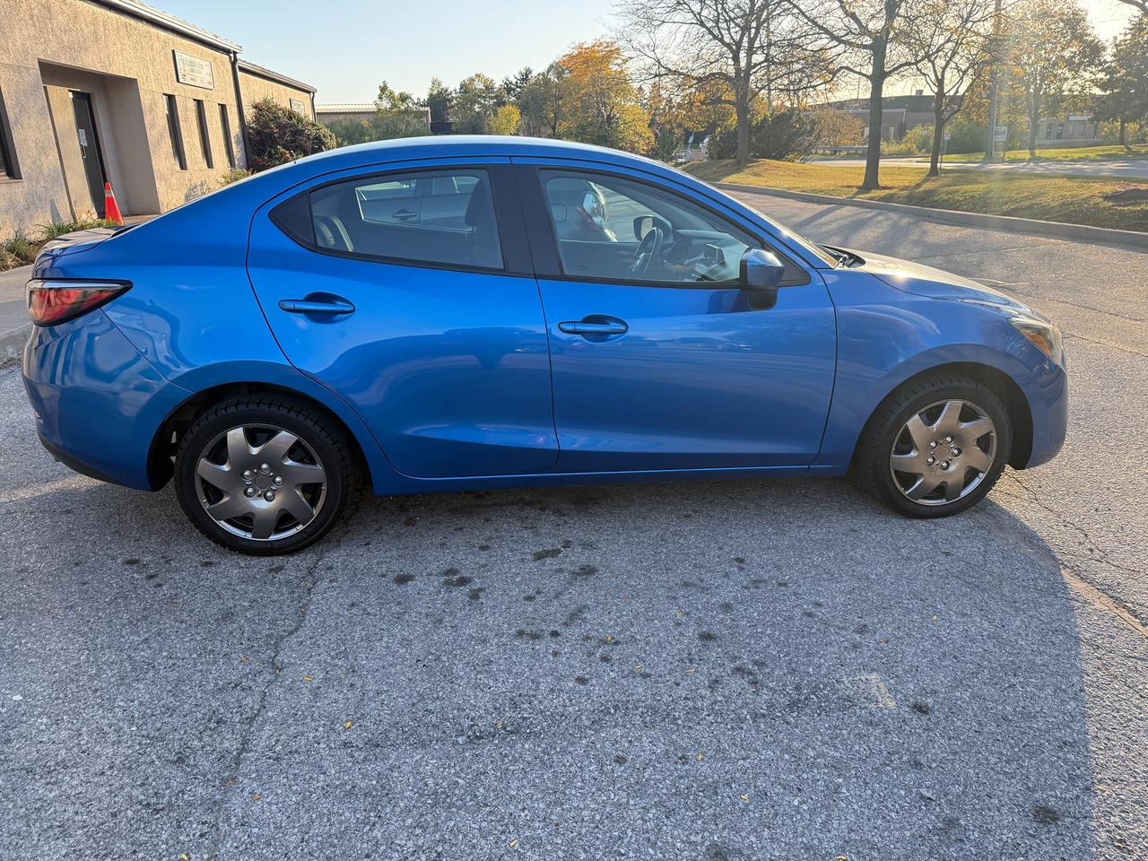2016 Toyota Yaris 4D SEDAN,6SPD.MANUAL,BLUETOOTH,CERTIFIED ! Photo3