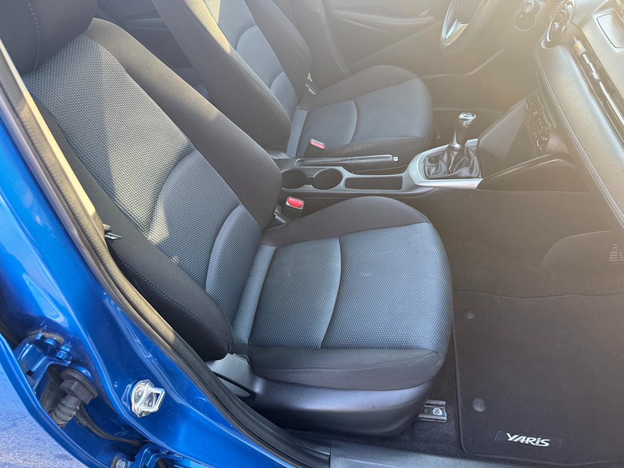 2016 Toyota Yaris 4D SEDAN,6SPD.MANUAL,BLUETOOTH,CERTIFIED ! Photo