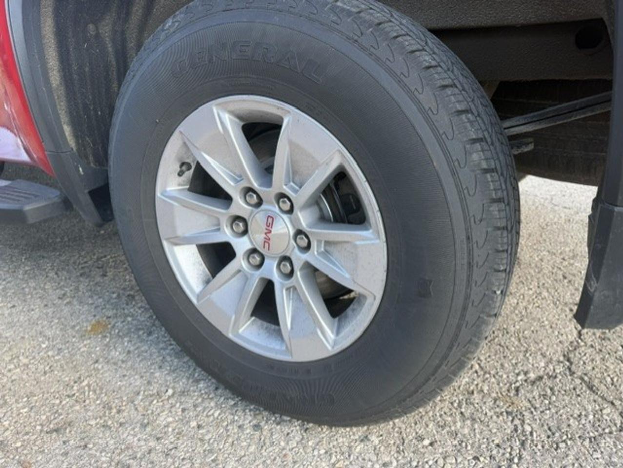 2019 GMC Sierra 1500 4WD Crew Cab 157" SLE - Photo #9