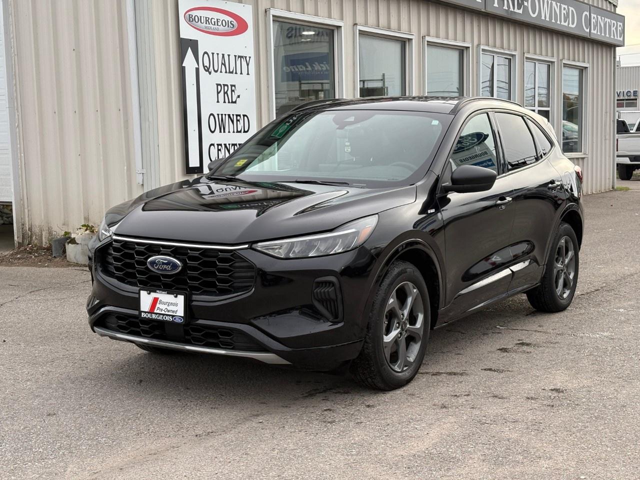 2024 Ford Escape ST-Line AWD Photo1