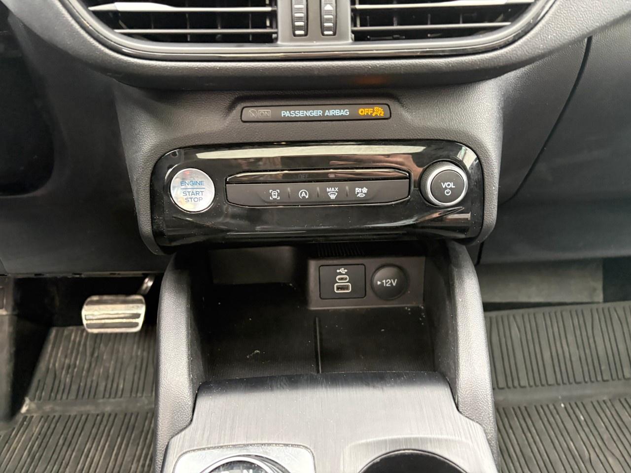 2024 Ford Escape ST-Line AWD Photo