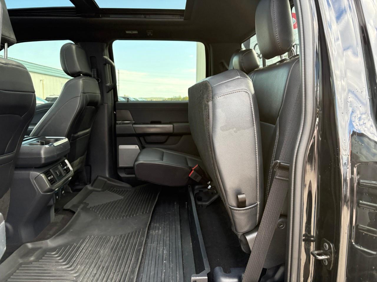 2024 Ford F-150 XLT 4WD SuperCrew 5.5' Box Photo
