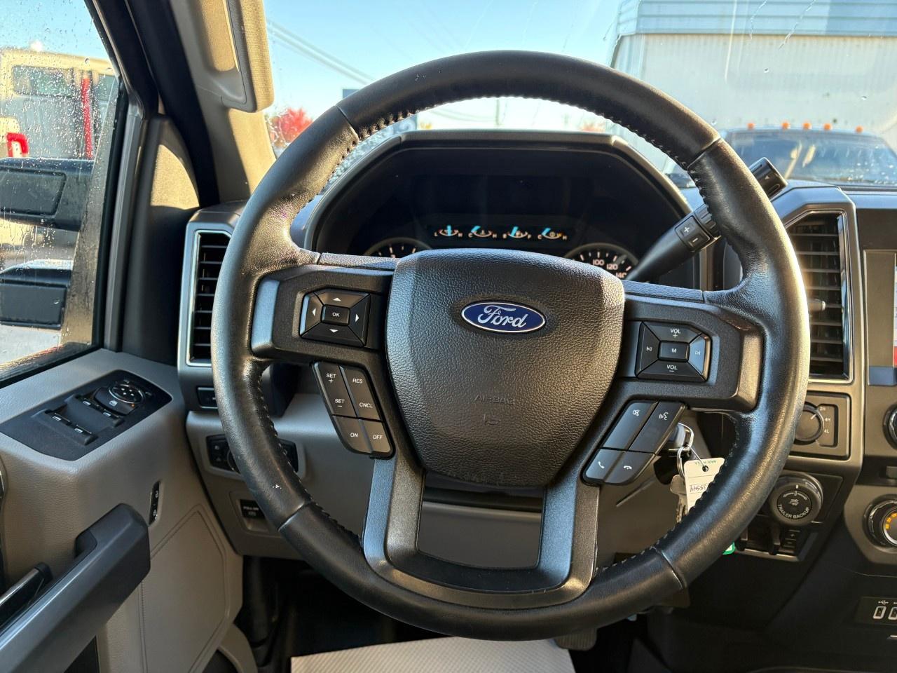 2018 Ford F-150 XLT 4WD SuperCrew 6.5' Box Photo