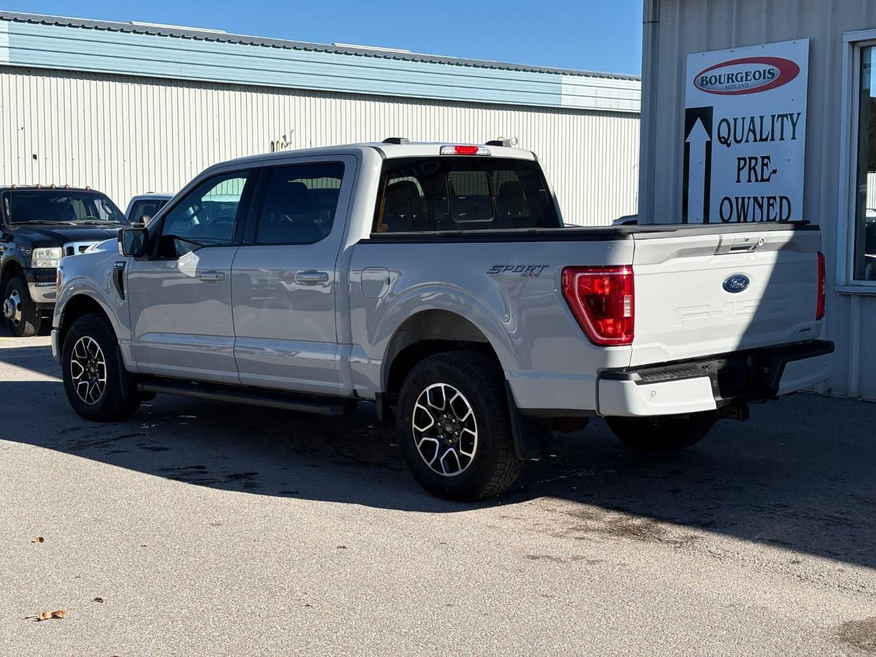 2023 Ford F-150 XLT 4WD SuperCrew 5.5' Box Photo