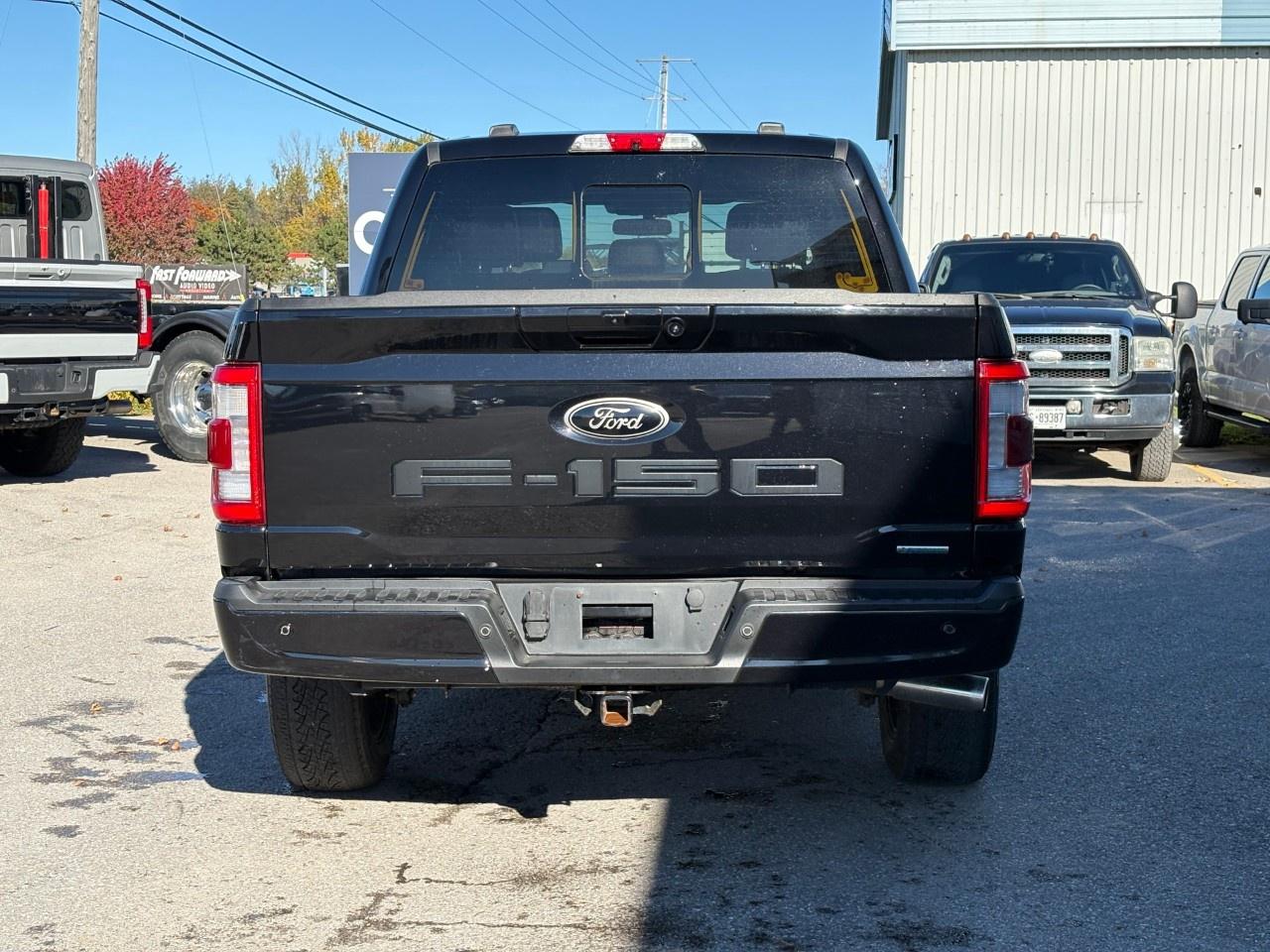 2022 Ford F-150 Lariat 4WD SuperCrew 5.5' Box Photo