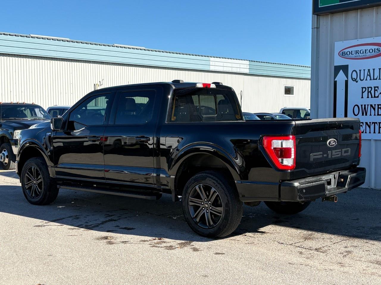 2022 Ford F-150 Lariat 4WD SuperCrew 5.5' Box Photo