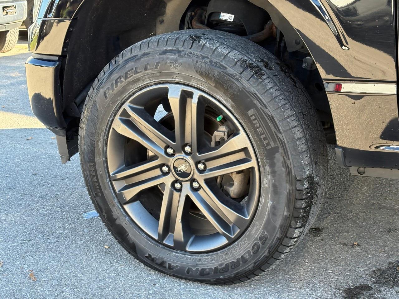 2022 Ford F-150 Lariat 4WD SuperCrew 5.5' Box Photo