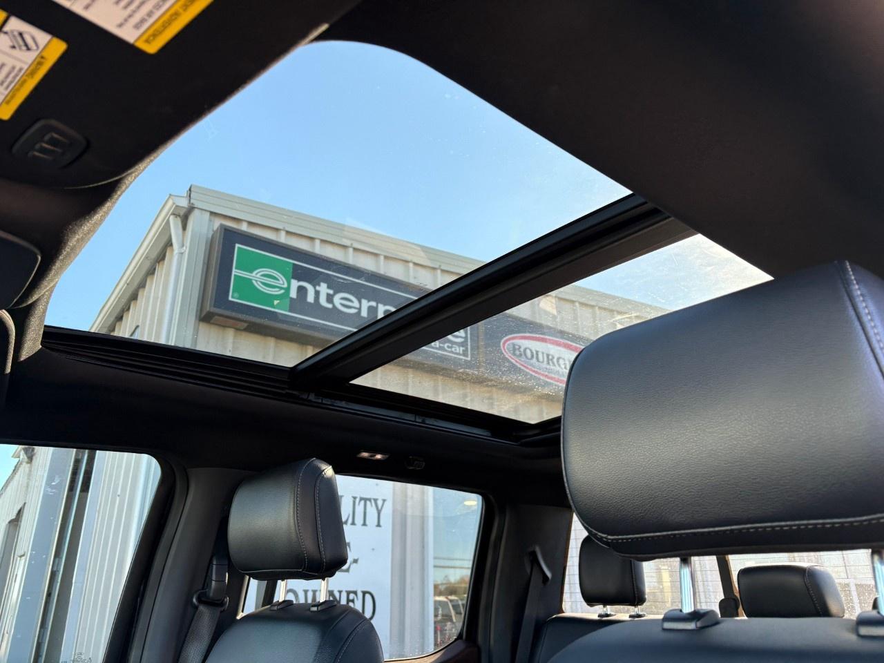 2022 Ford F-150 Lariat 4WD SuperCrew 5.5' Box Photo