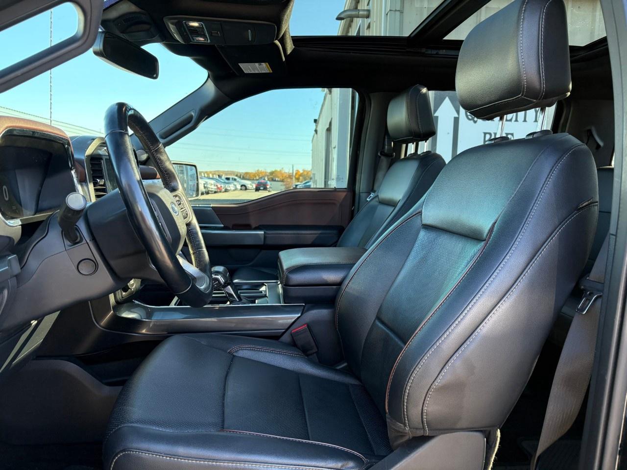 2022 Ford F-150 Lariat 4WD SuperCrew 5.5' Box Photo