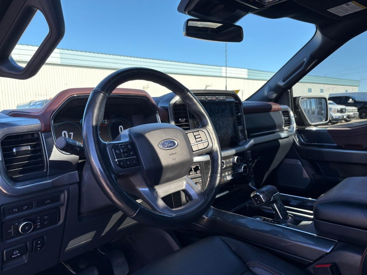2022 Ford F-150 Lariat 4WD SuperCrew 5.5' Box Photo