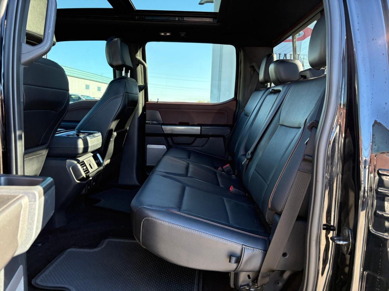 2022 Ford F-150 Lariat 4WD SuperCrew 5.5' Box Photo