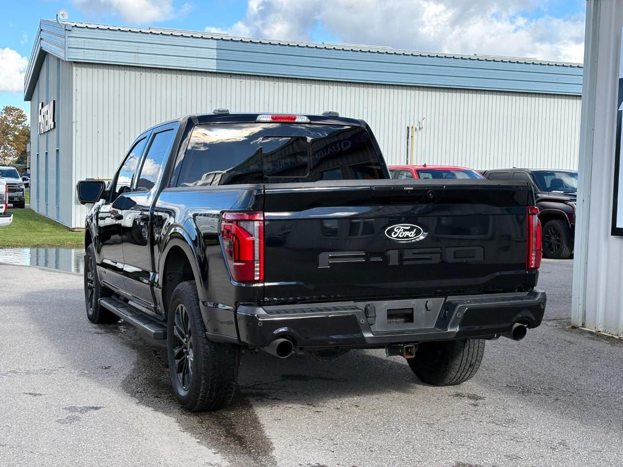 2024 Ford F-150 Lariat 4WD SuperCrew 5.5' Box Photo
