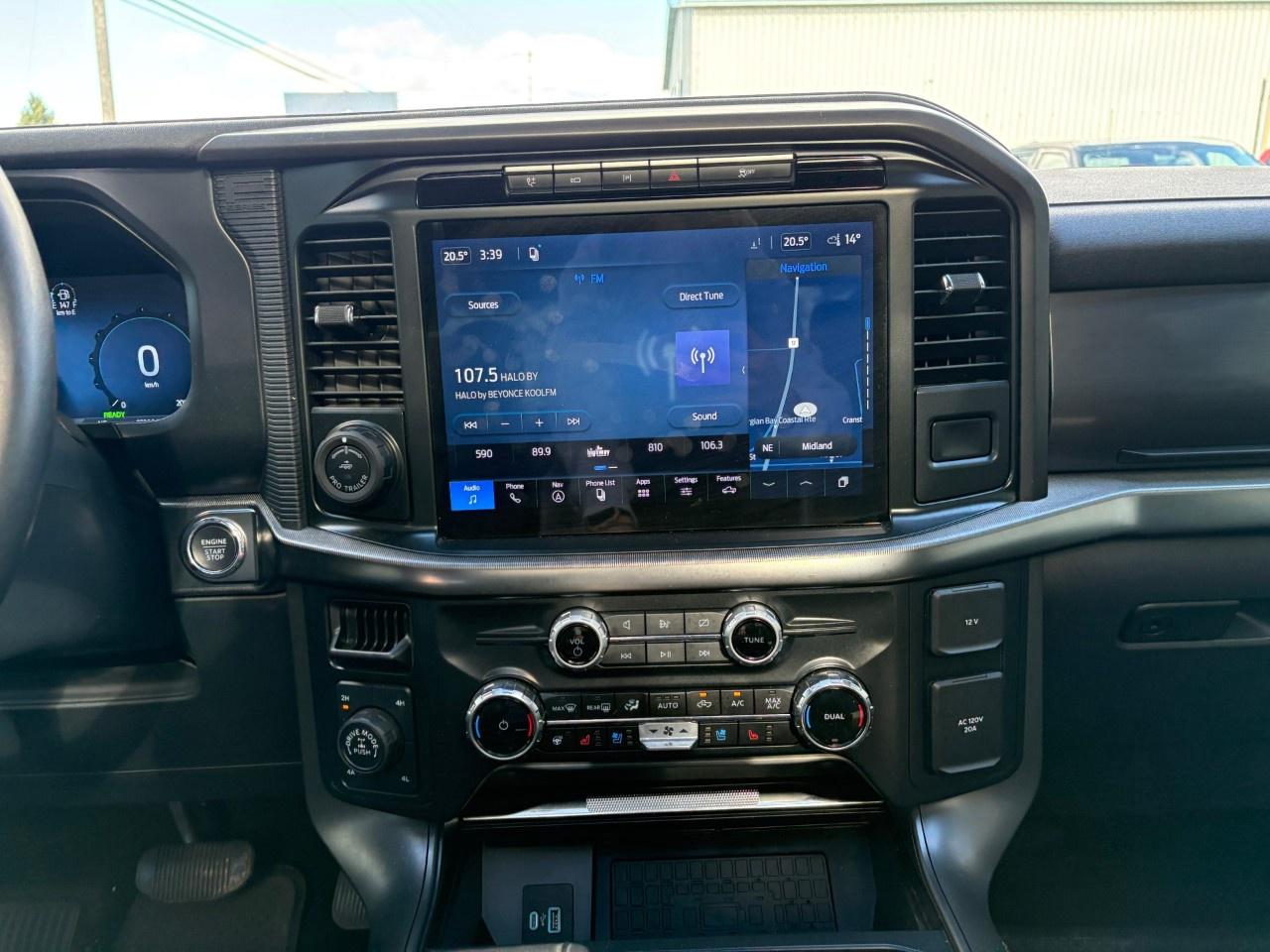 2024 Ford F-150 Lariat 4WD SuperCrew 5.5' Box Photo