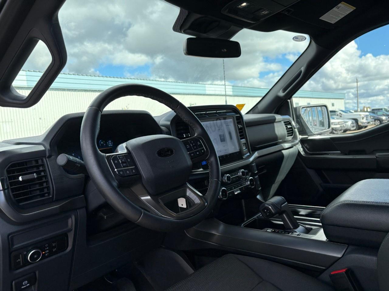 2024 Ford F-150 XLT 4WD SuperCrew 5.5' Box Photo